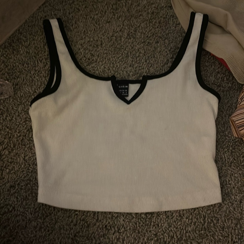 Plain tank